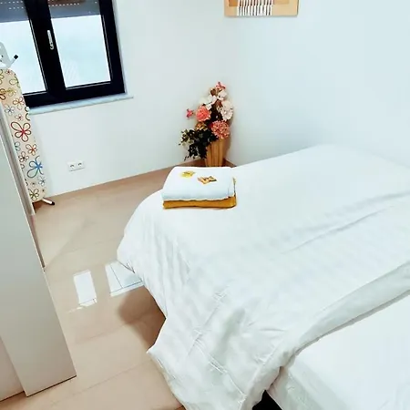 Апартаменты Einliegerwohnung Neu In Enz Horrheim