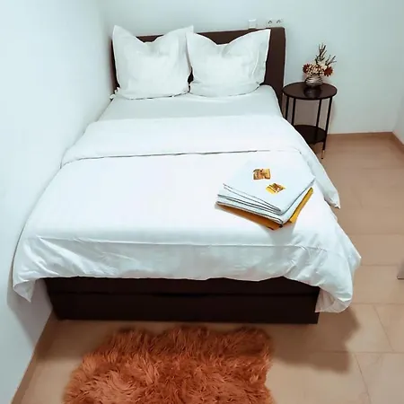 Einliegerwohnung Neu In Enz Horrheim * Файинген-ан-дер-Энц